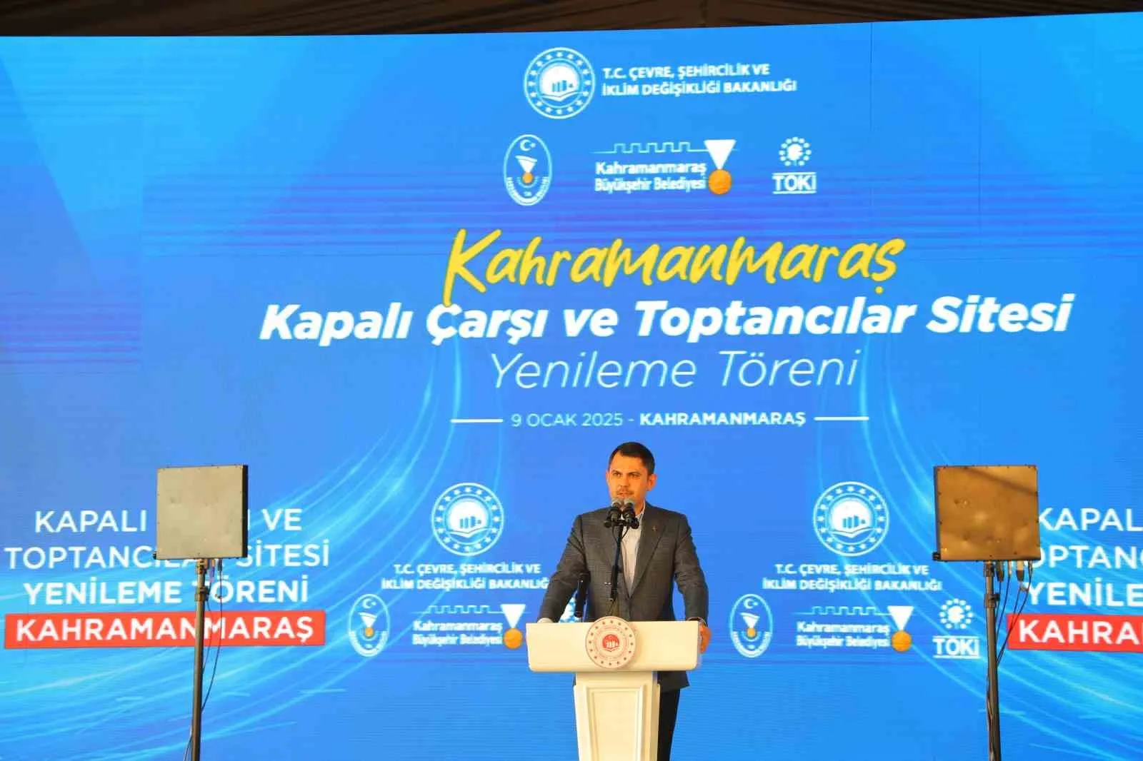 ÇEVRE, ŞEHİRCİLİK VE İKLİM DEĞİŞİKLİĞİ BAKANI MURAT KURUM, KAHRAMANMARAŞ’TA DEPREMDEN ZARAR GÖREN KAPALI ÇARŞI, TOPTANCILAR SİTESİ VE DİĞER TİCARET MERKEZLERİNİN YENİLENMESİ İÇİN DÜZENLENEN TEMEL ATMA TÖRENİNE KATILARAK AÇIKLAMALARDA BULUNDU. (HALİL ULUBE